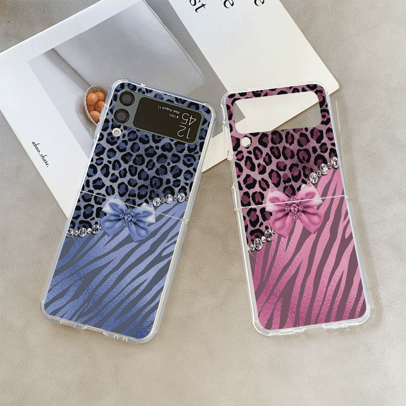 Creative Pink Blue Bow Leopard - Phone Cases Z Flip 5 recensie en prijs
